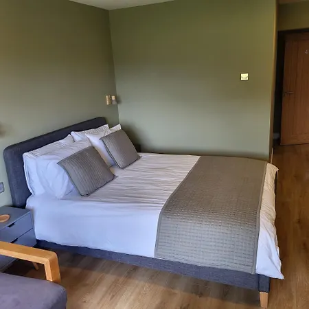 Open Acres Accommodation&airport Parking