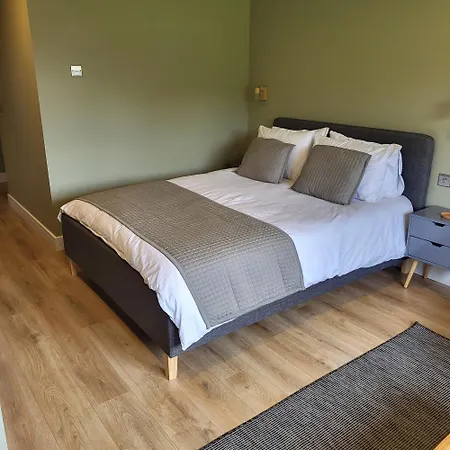 Open Acres Accommodation&airport Parking Maison d'hôtes