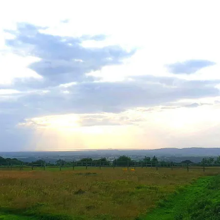 Open Acres Accommodation&airport Parking